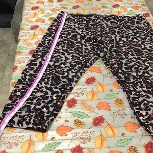 Women’s Calvin Klein Performance Wick XL Cropped Yoga Pants EUC